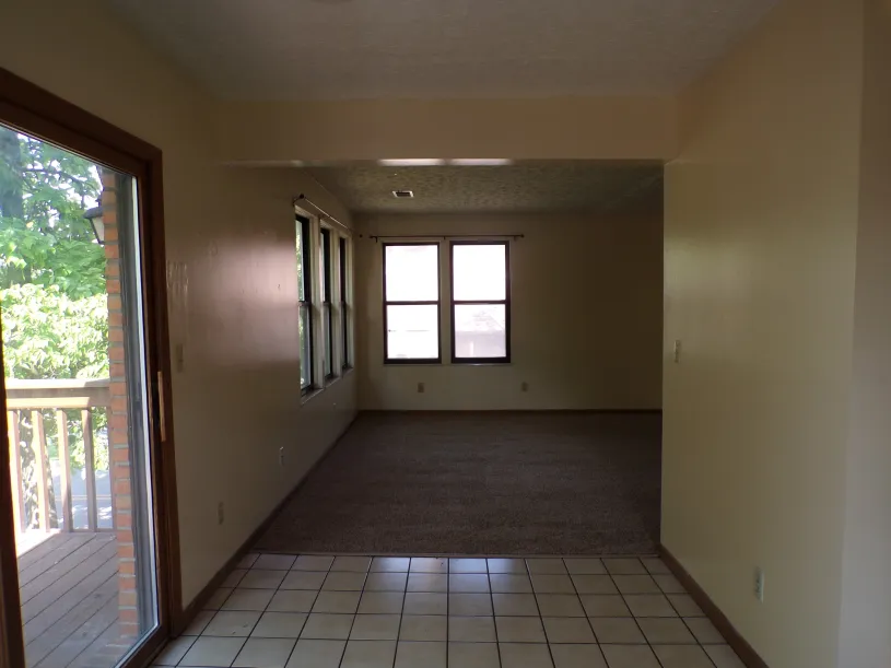 78 W 10th Ave Apt D ~ 4 Bedroom 