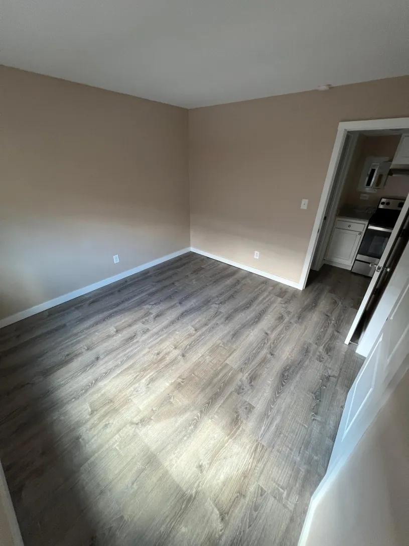 2470 N High St Apt C4