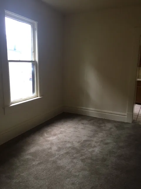 100 E Lane Ave