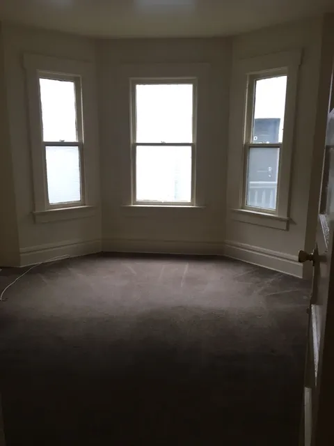 100 E Lane Ave