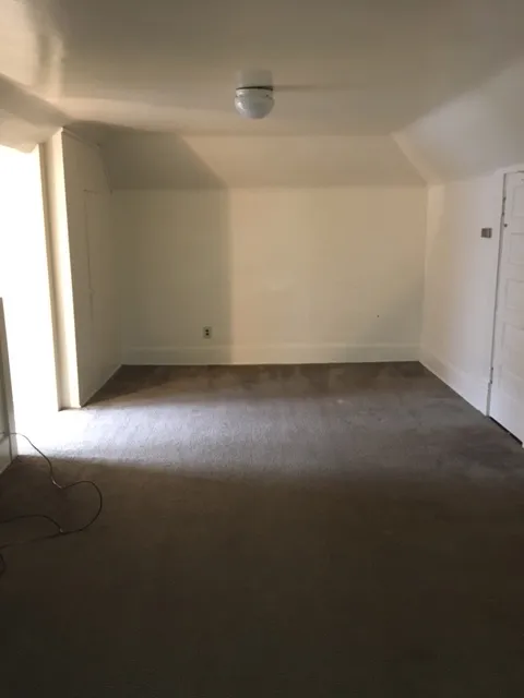 100 E Lane Ave