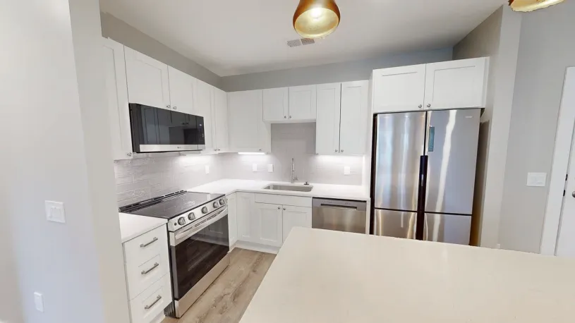 100 W Oakland Ave Apt 1A
