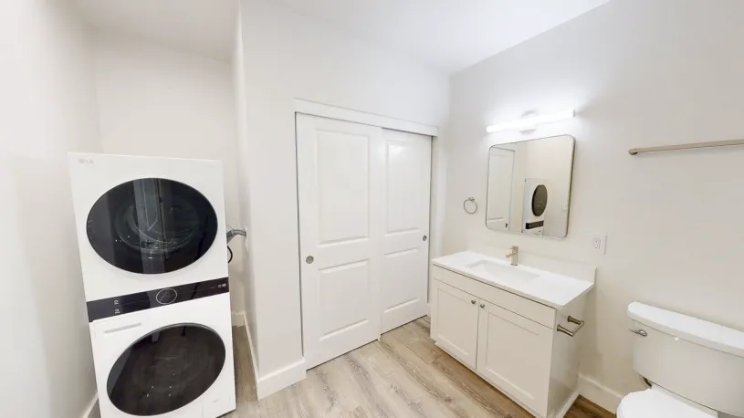 100 W Oakland Ave Apt 1F