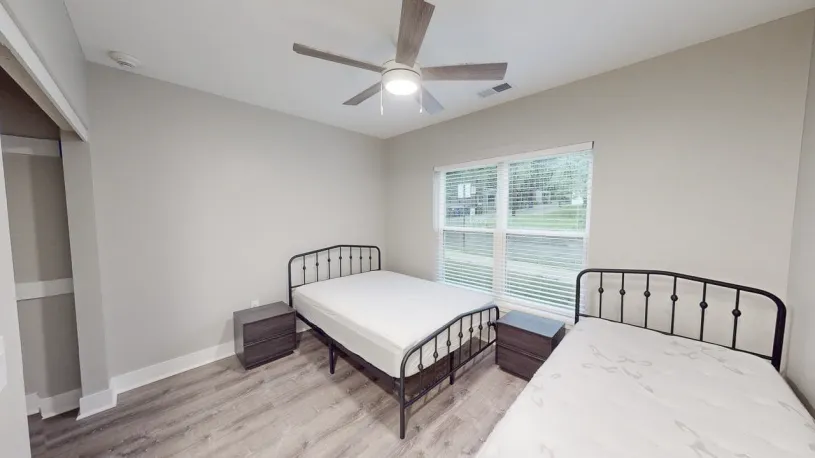 100 W Oakland Ave Apt 1I
