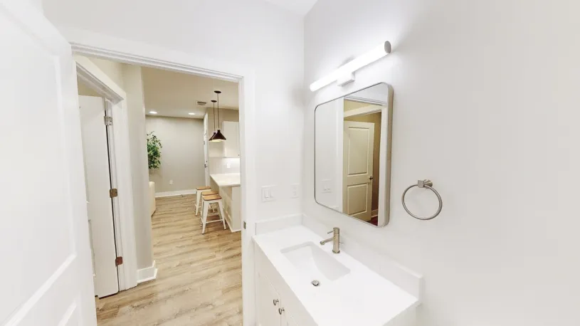 100 W Oakland Ave Apt 1I