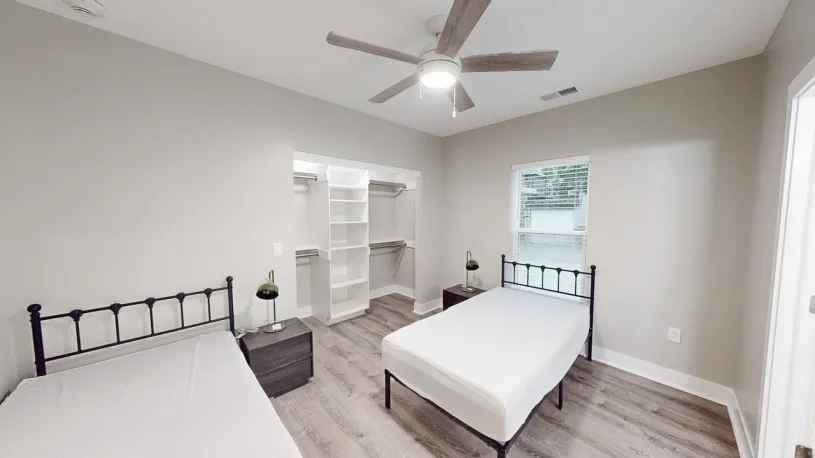 100 W Oakland Ave Apt 1I