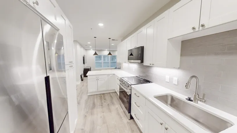 100 W Oakland Ave Apt 1I