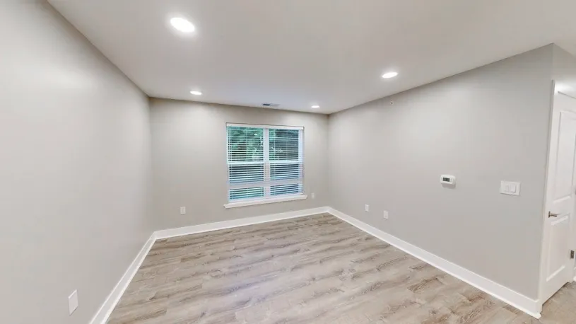 100 W Oakland Ave Apt 2H