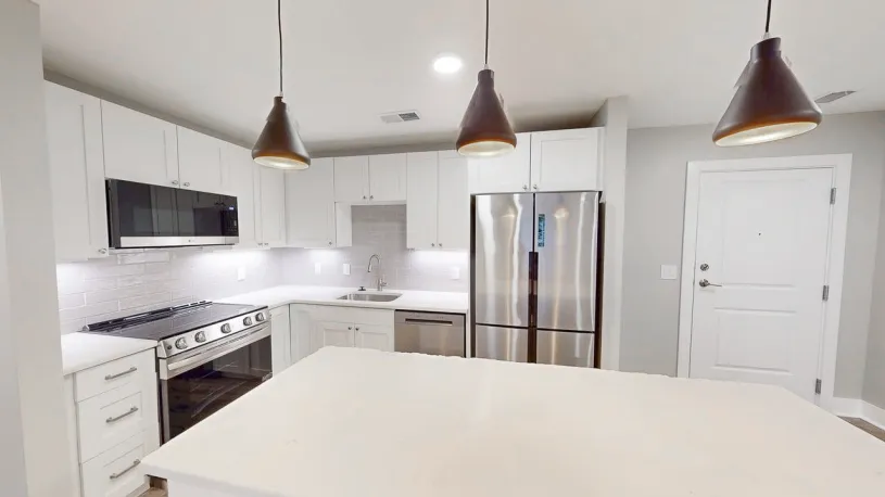 100 W Oakland Ave Apt 2H
