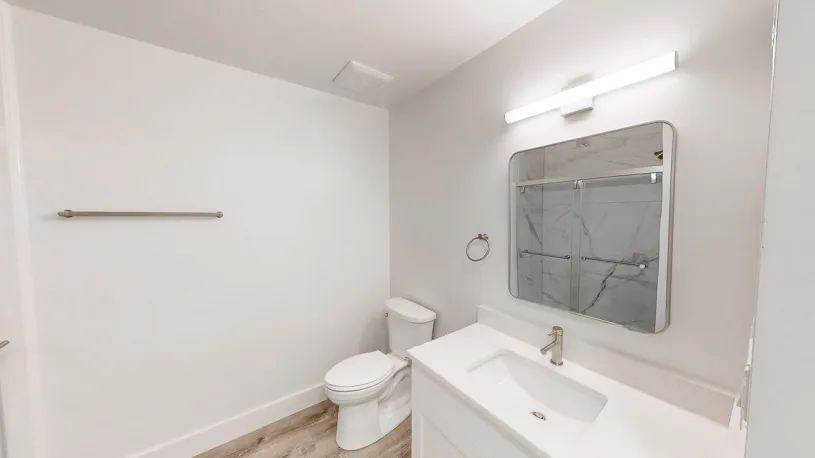 100 W Oakland Ave Apt 2H