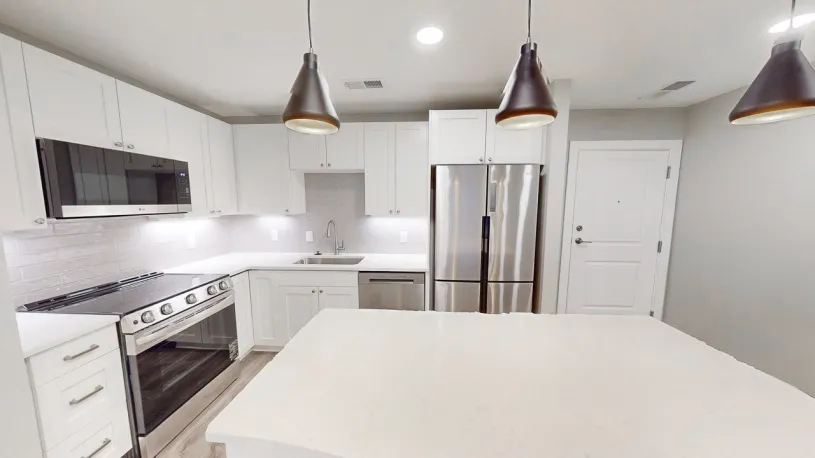 100 W Oakland Ave Apt 2I