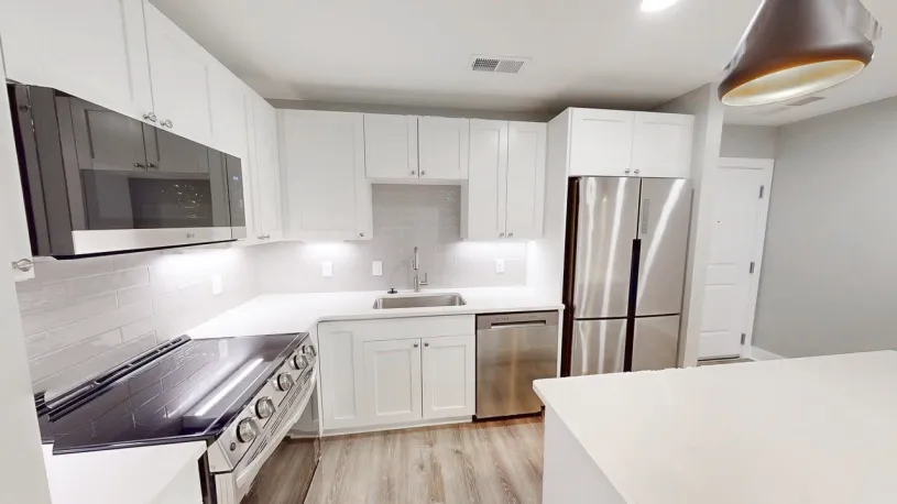 100 W Oakland Ave Apt 2I