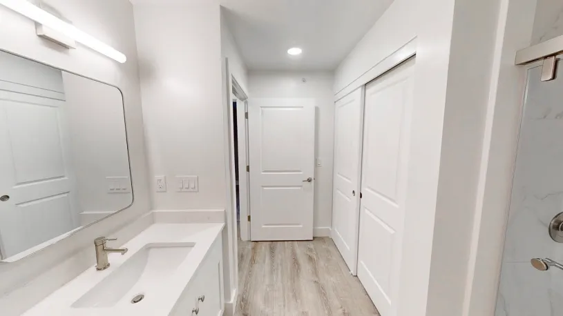 100 W Oakland Ave Apt 2I