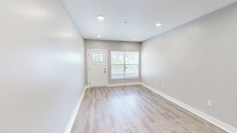 100 W Oakland Ave Apt 1B