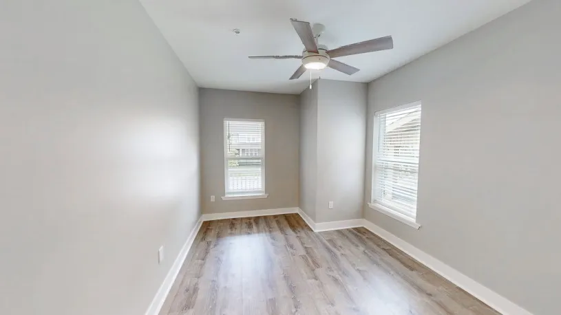 100 W Oakland Ave Apt 1B