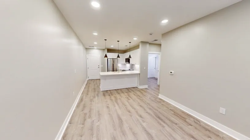 100 W Oakland Ave Apt 1E