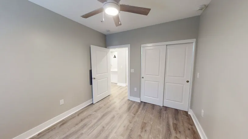 100 W Oakland Ave Apt 1E