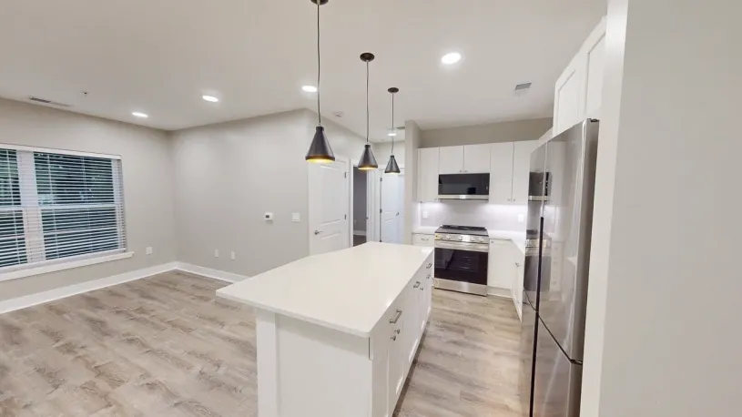 100 W Oakland Ave Apt 1G