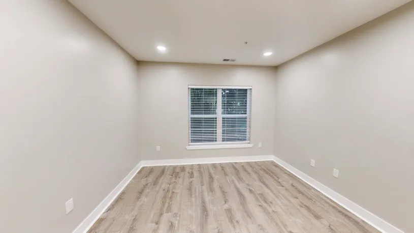 100 W Oakland Ave Apt 1G
