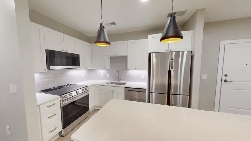100 W Oakland Ave Apt 1G