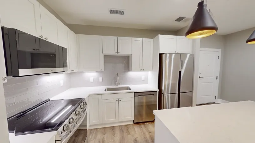 100 W Oakland Ave Apt 1G