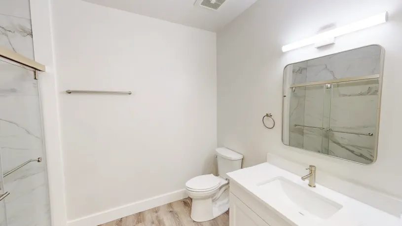 100 W Oakland Ave Apt 1G