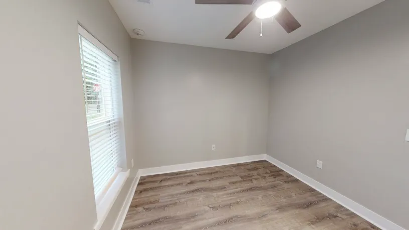 100 W Oakland Ave Apt 1H