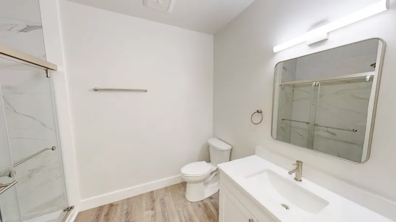 100 W Oakland Ave Apt 1H