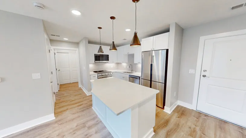 100 W Oakland Ave Apt 2B
