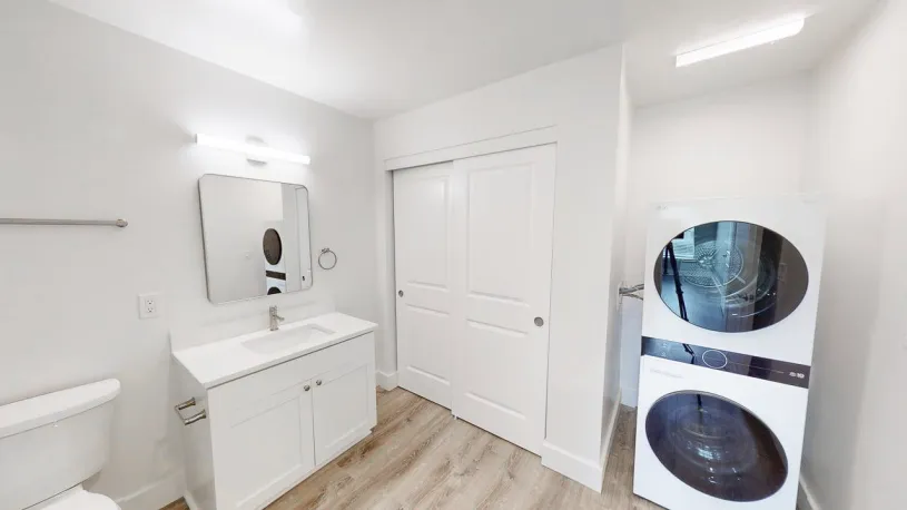 100 W Oakland Ave Apt 2C