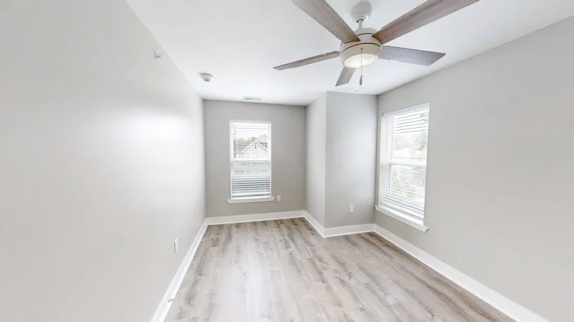 100 W Oakland Ave Apt 2C