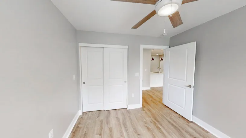 100 W Oakland Ave Apt 2C