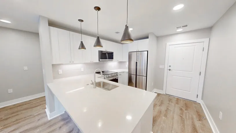 100 W Oakland Ave Apt 2D