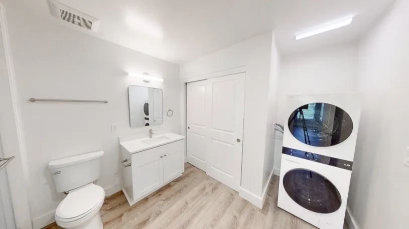 100 W Oakland Ave Apt 2E