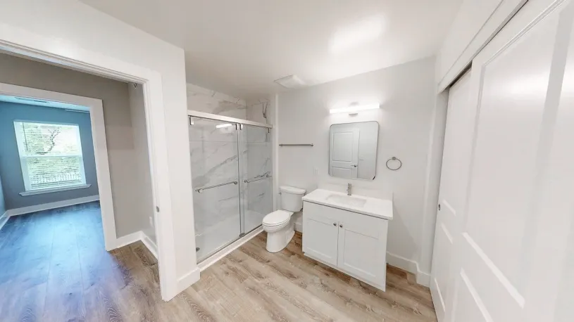 100 W Oakland Ave Apt 2E