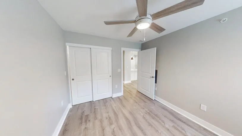 100 W Oakland Ave Apt 2E