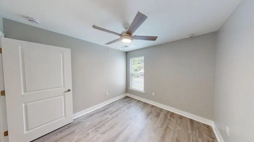 100 W Oakland Ave Apt 2E