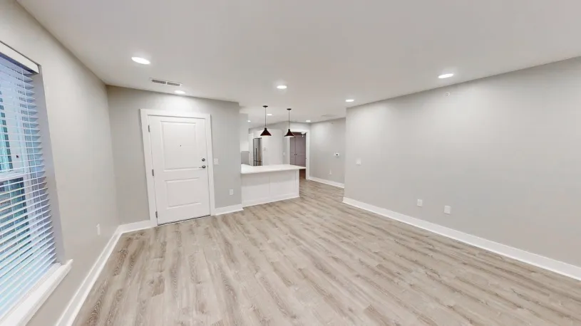 100 W Oakland Ave Apt 2J