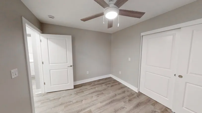 100 W Oakland Ave Apt 2J