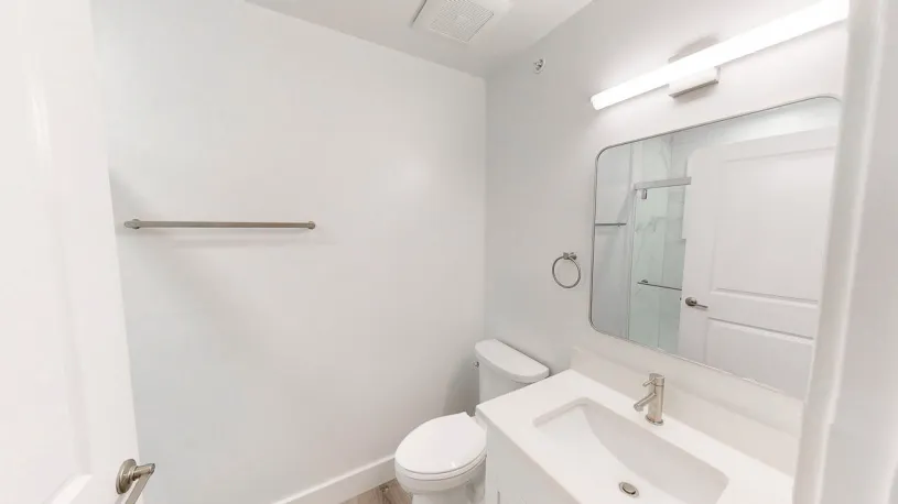 100 W Oakland Ave Apt 2J