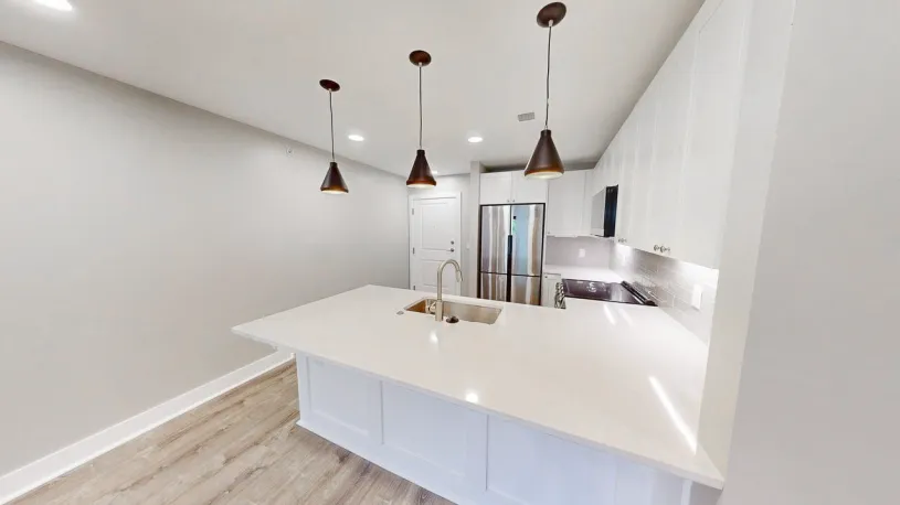 100 W Oakland Ave Apt 2F