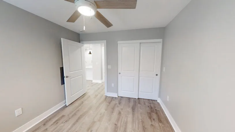 100 W Oakland Ave Apt 2F