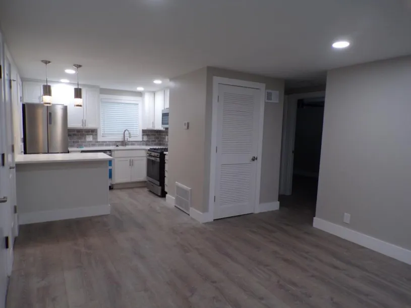 118 W Dodridge St Apt C ~ Two Bedroom 