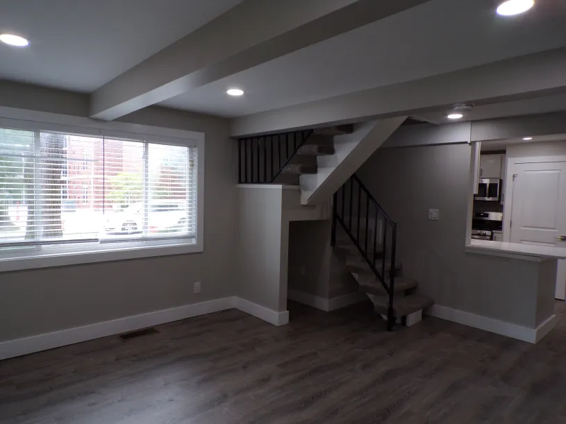 245 W Norwich Ave Apt A ~ Renovated 
