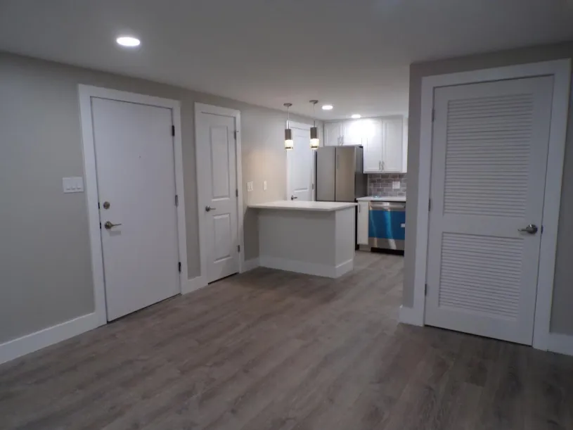 118 W Dodridge St Apt C ~ Two Bedroom 