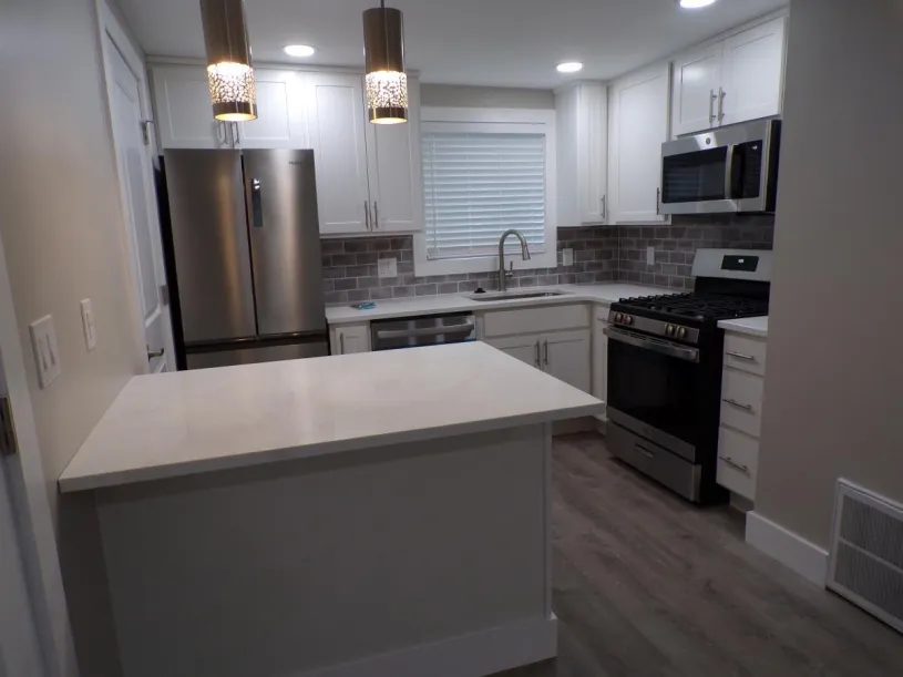 118 W Dodridge St Apt C ~ Two Bedroom 