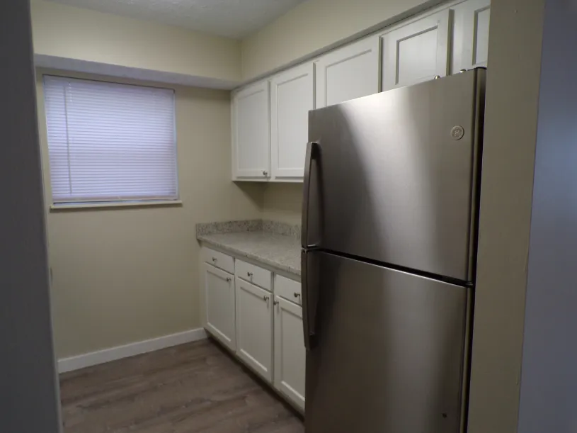 50 W Northwood Ave Apt B