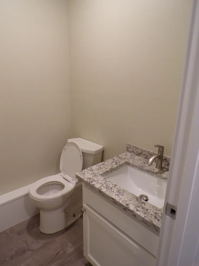 50 W Northwood Ave Apt B