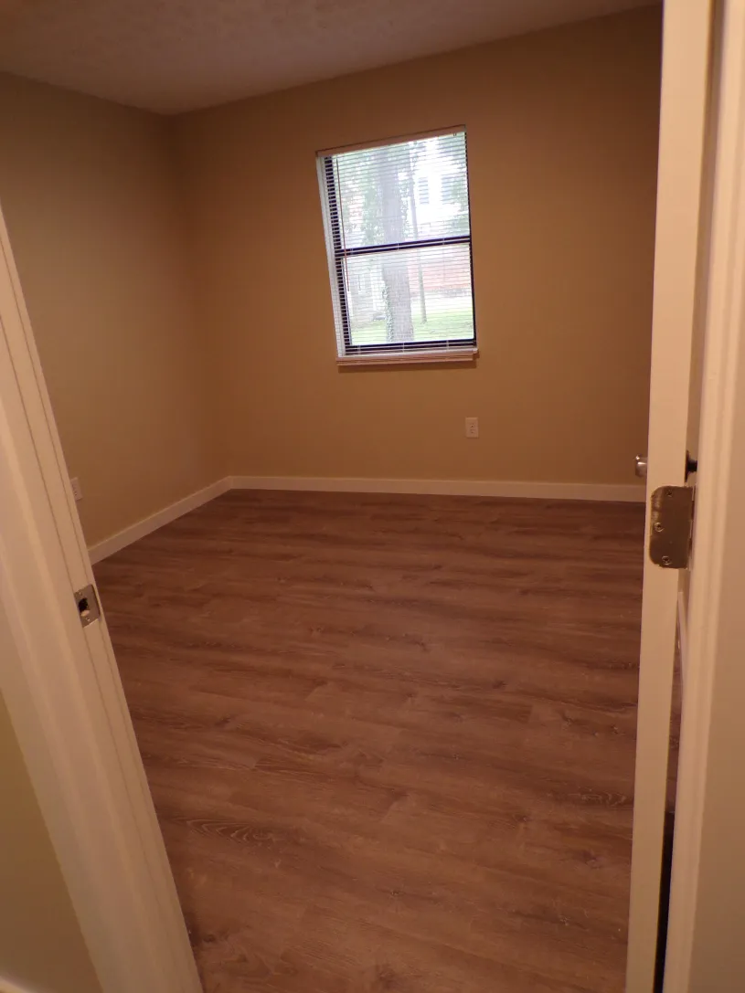 50 W Northwood Ave Apt B