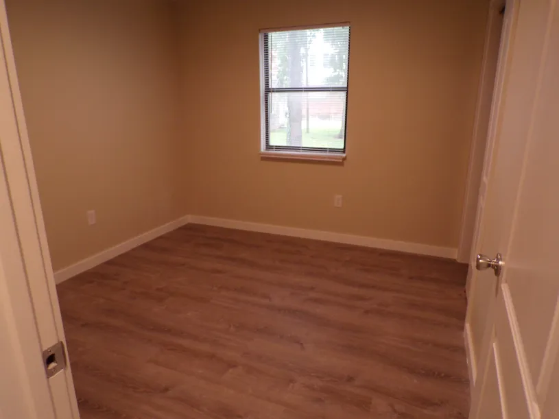50 W Northwood Ave Apt B
